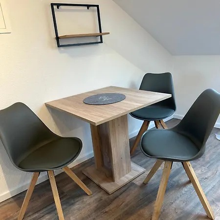 Ferienwohnung Zeitz - Apartment Weisse Elster Апартаменты Цайц